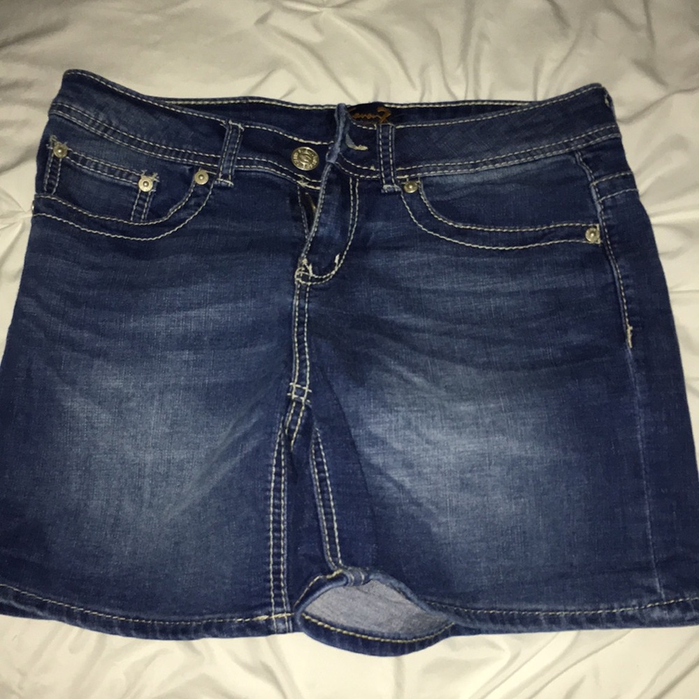 Skinny shorts